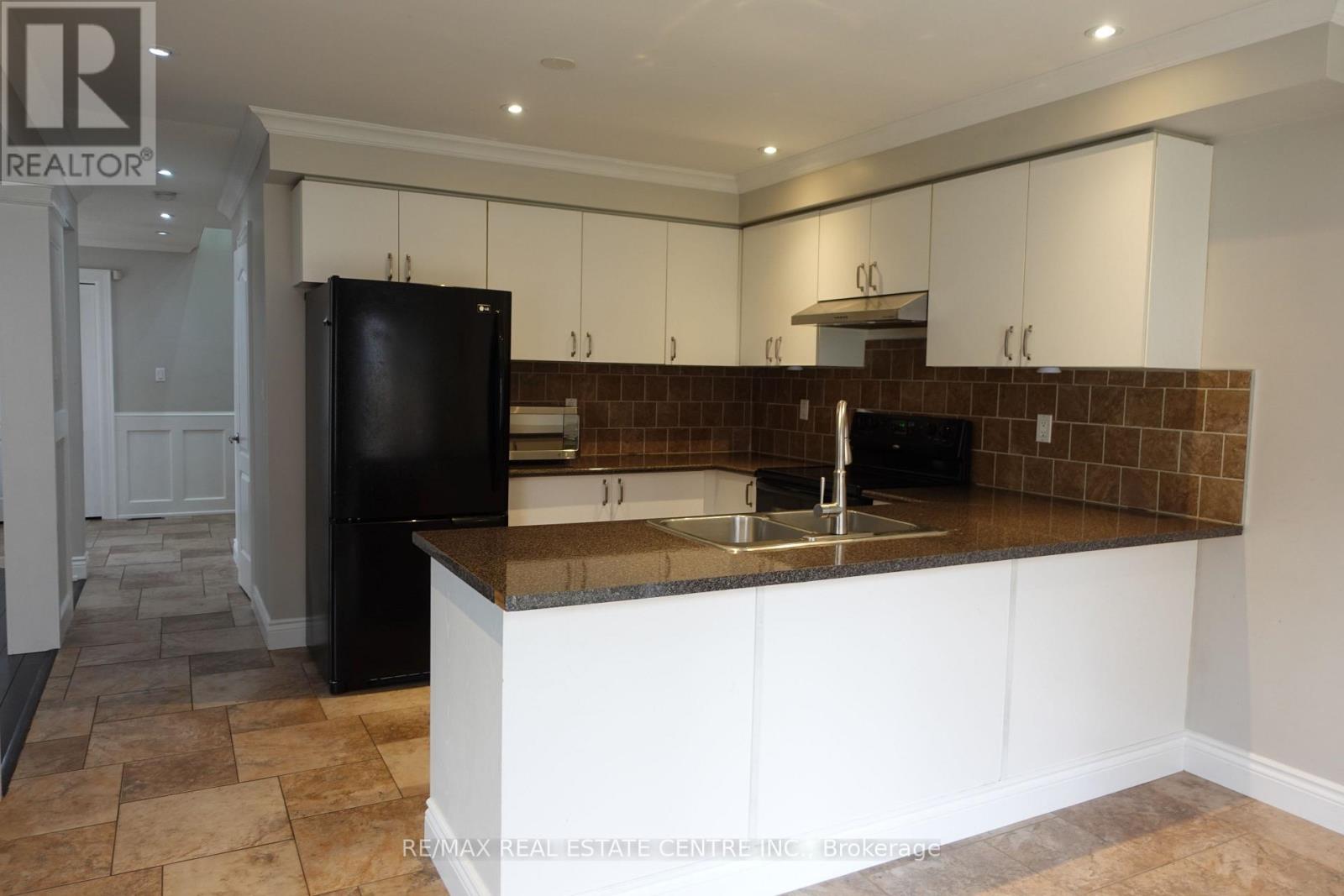 315 Marshall Crescent, Orangeville, Ontario  L9W 4Y5 - Photo 6 - W12122767