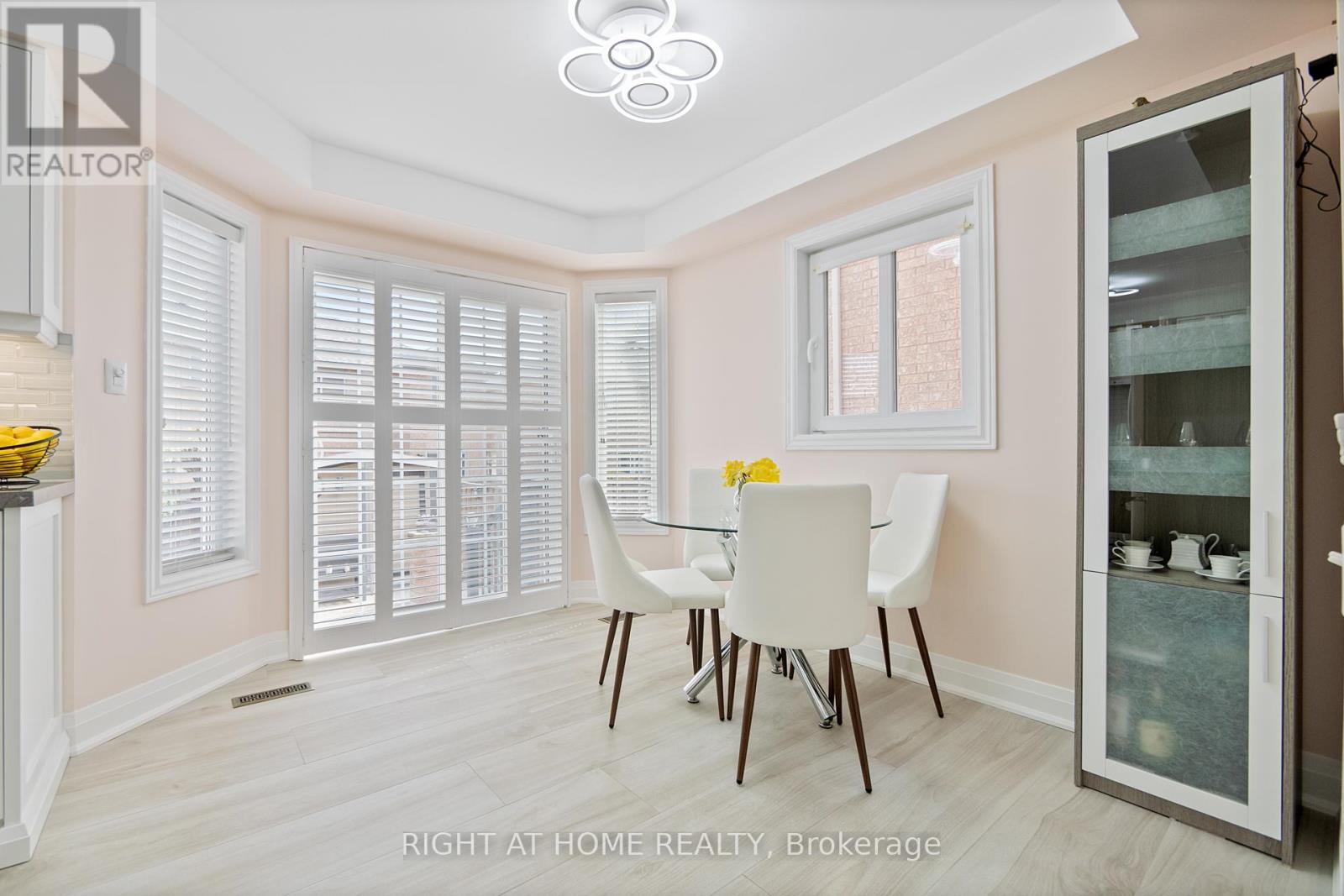 Property at 29 NEUCHATEL AVENUE image 5