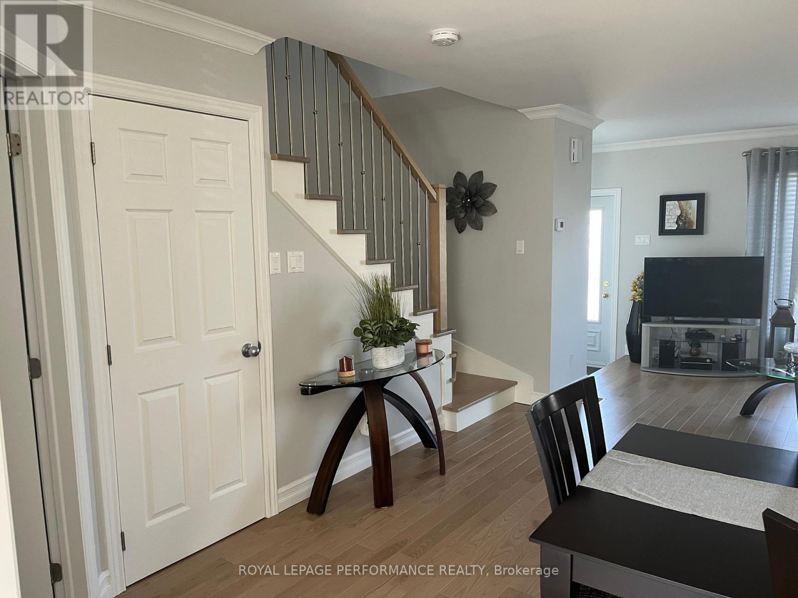 510 Christine Street, Hawkesbury, Ontario  K6A 3P7 - Photo 5 - X12122784