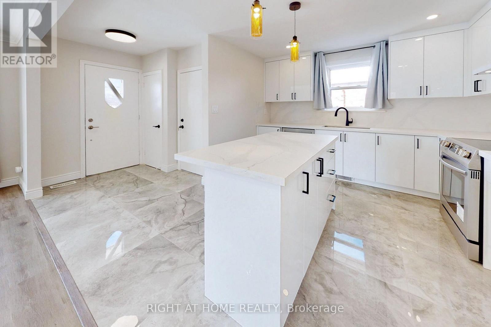 Main - 7 Rothwell Road, Toronto (Wexford-Maryvale), Ontario  M1R 4K6 - Photo 9 - E12122785