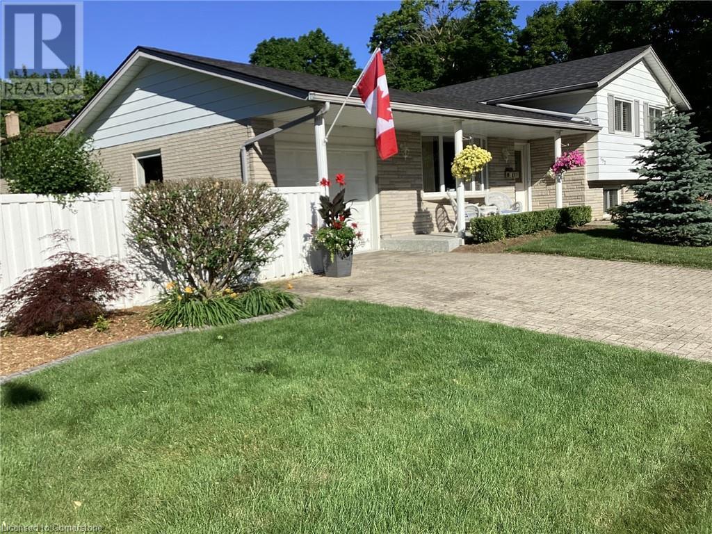 Property at 592 GLENDENE Crescent image 2