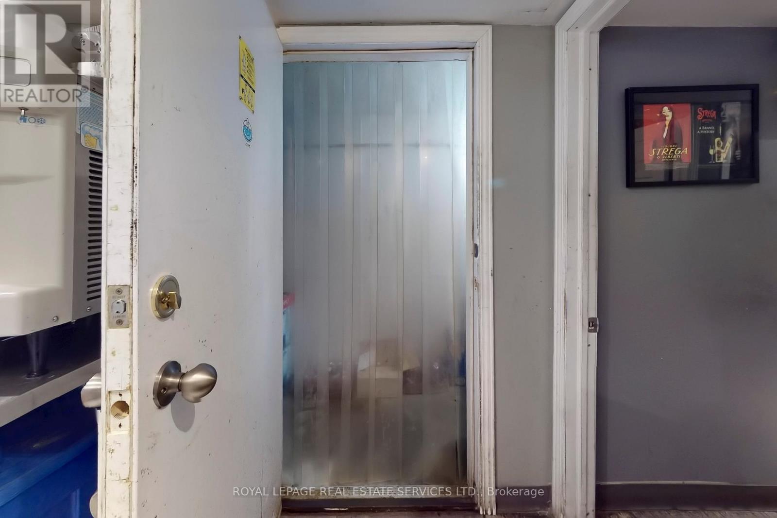 1595 Dupont Street, Toronto, Ontario  M6P 3S8 - Photo 28 - W12122801
