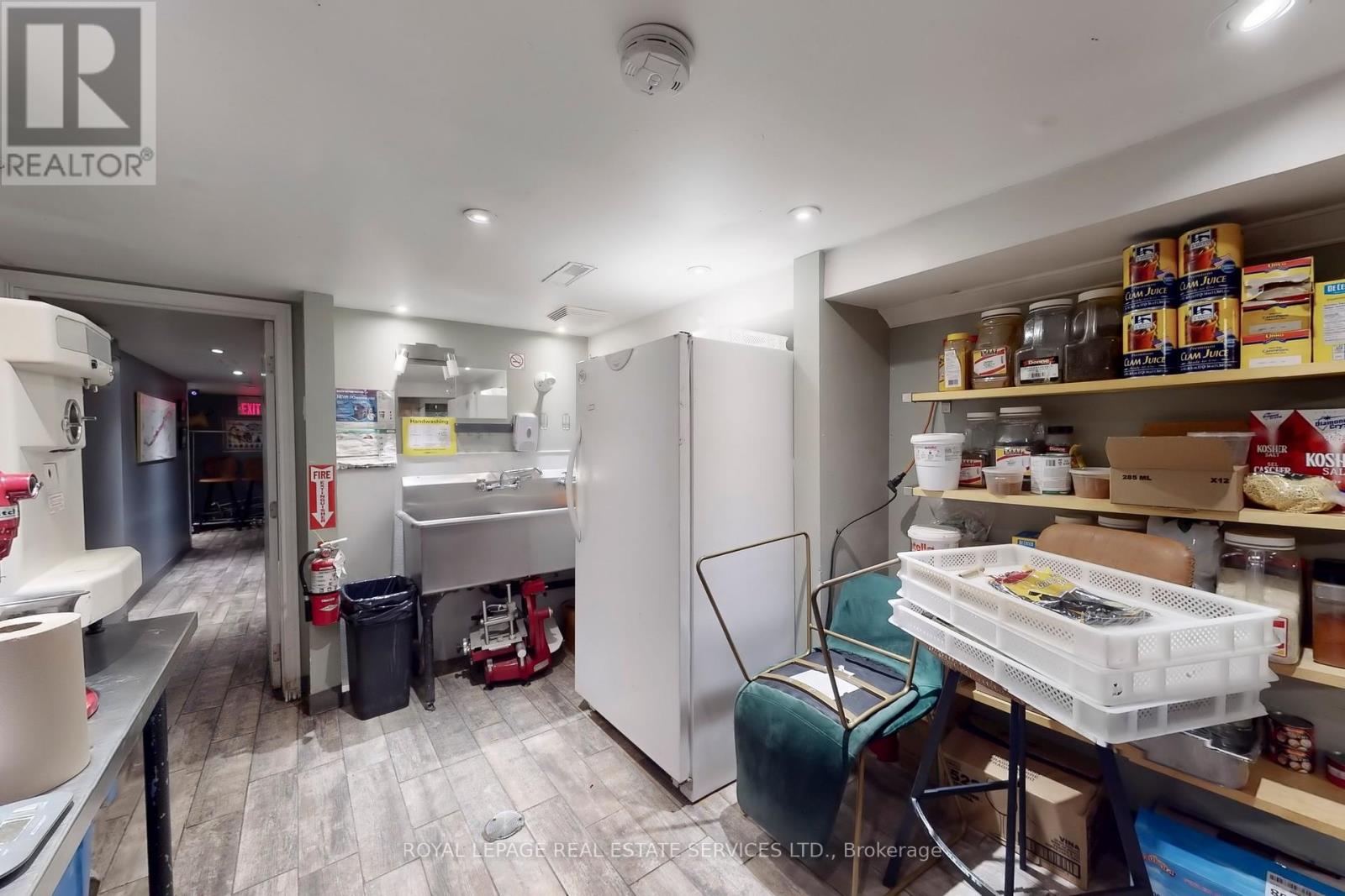 1595 Dupont Street, Toronto, Ontario  M6P 3S8 - Photo 34 - W12122801