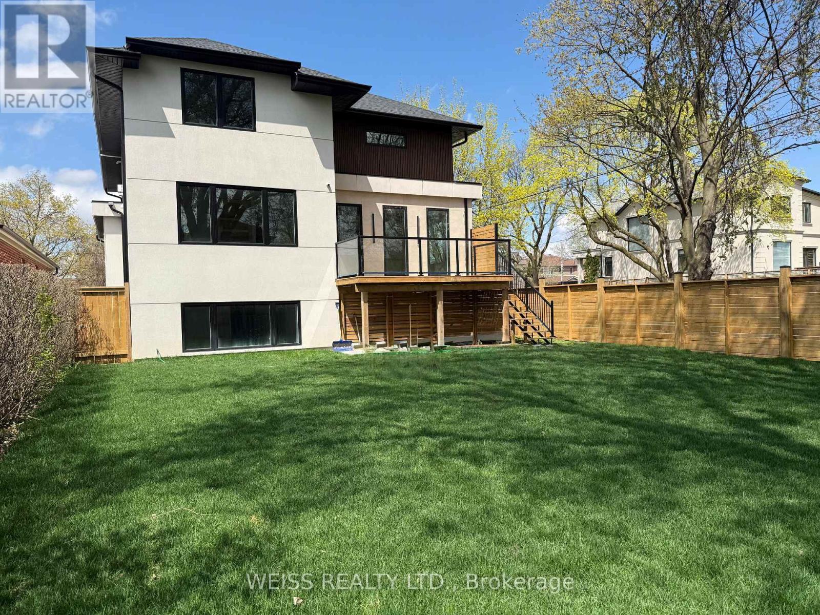 Property at 137 BANNOCKBURN AVENUE image 3