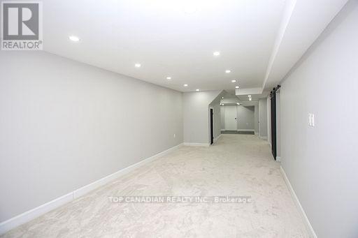 27 - 255 Shaftsbury Avenue, Richmond Hill, Ontario  L4C 0L9 - Photo 17 - N12114613
