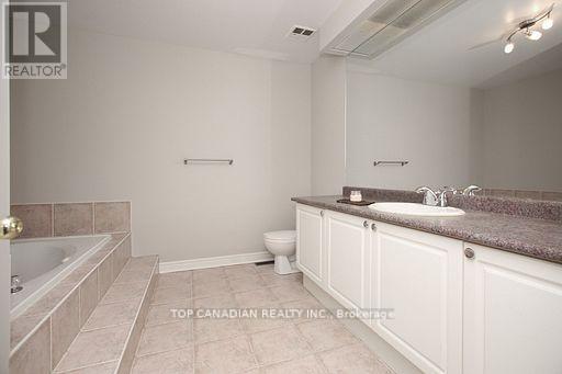 27 - 255 Shaftsbury Avenue, Richmond Hill, Ontario  L4C 0L9 - Photo 12 - N12114613