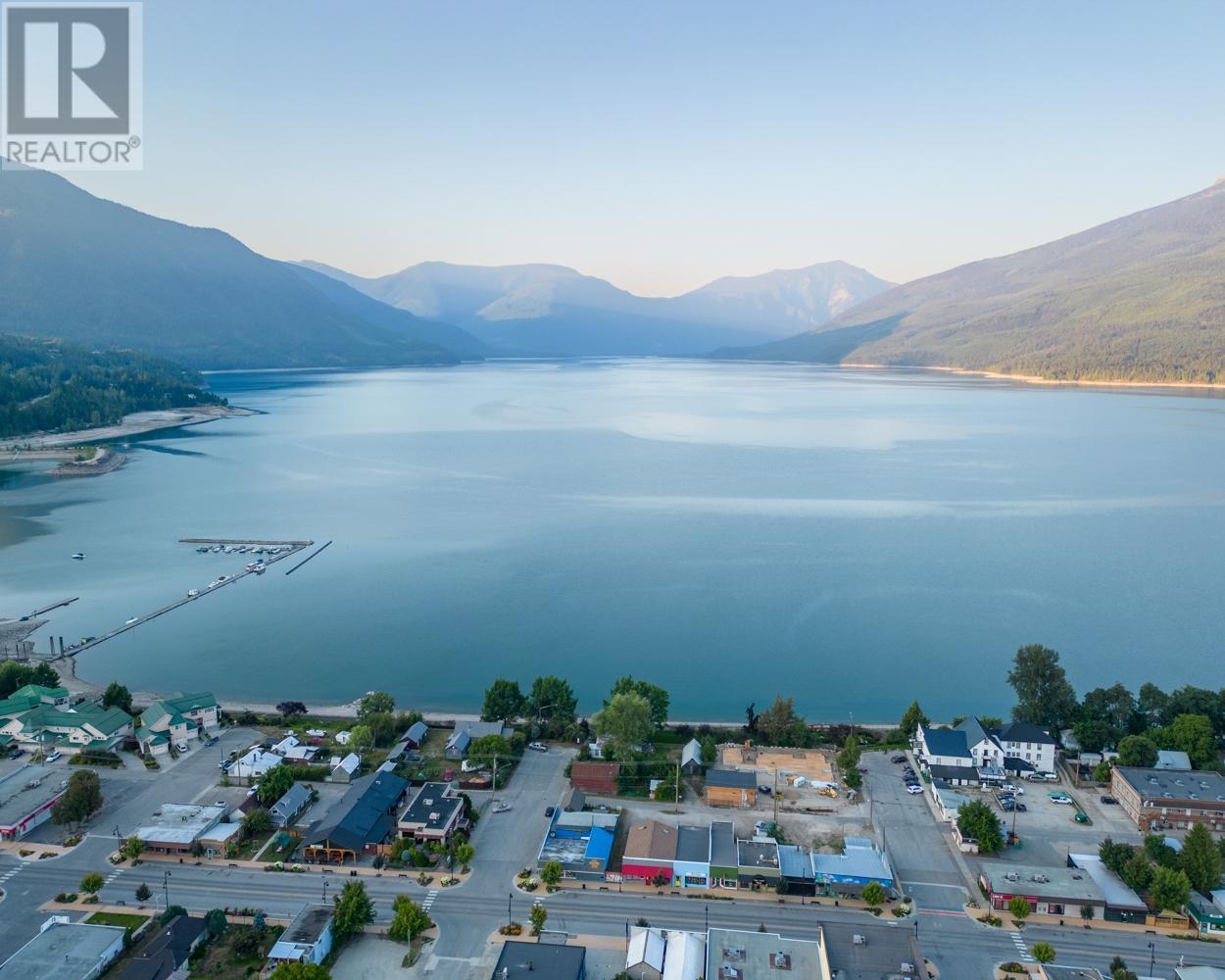 92 4th Avenue, Nakusp, British Columbia  V0G 1R1 - Photo 6 - 2473068
