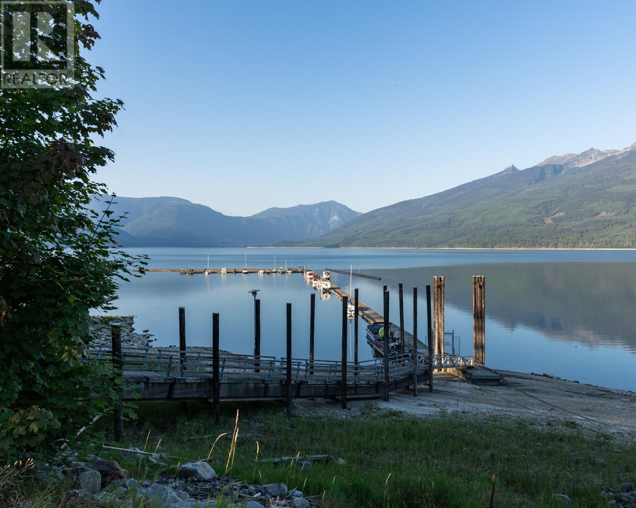 92 4th Avenue, Nakusp, British Columbia  V0G 1R1 - Photo 9 - 2473068