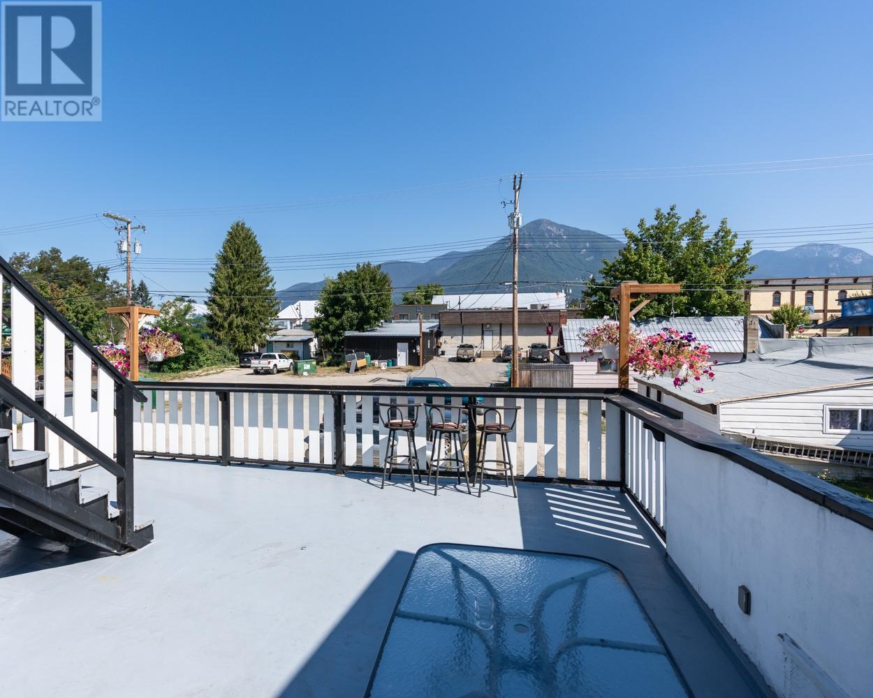 92 4th Avenue, Nakusp, British Columbia  V0G 1R1 - Photo 16 - 2473068