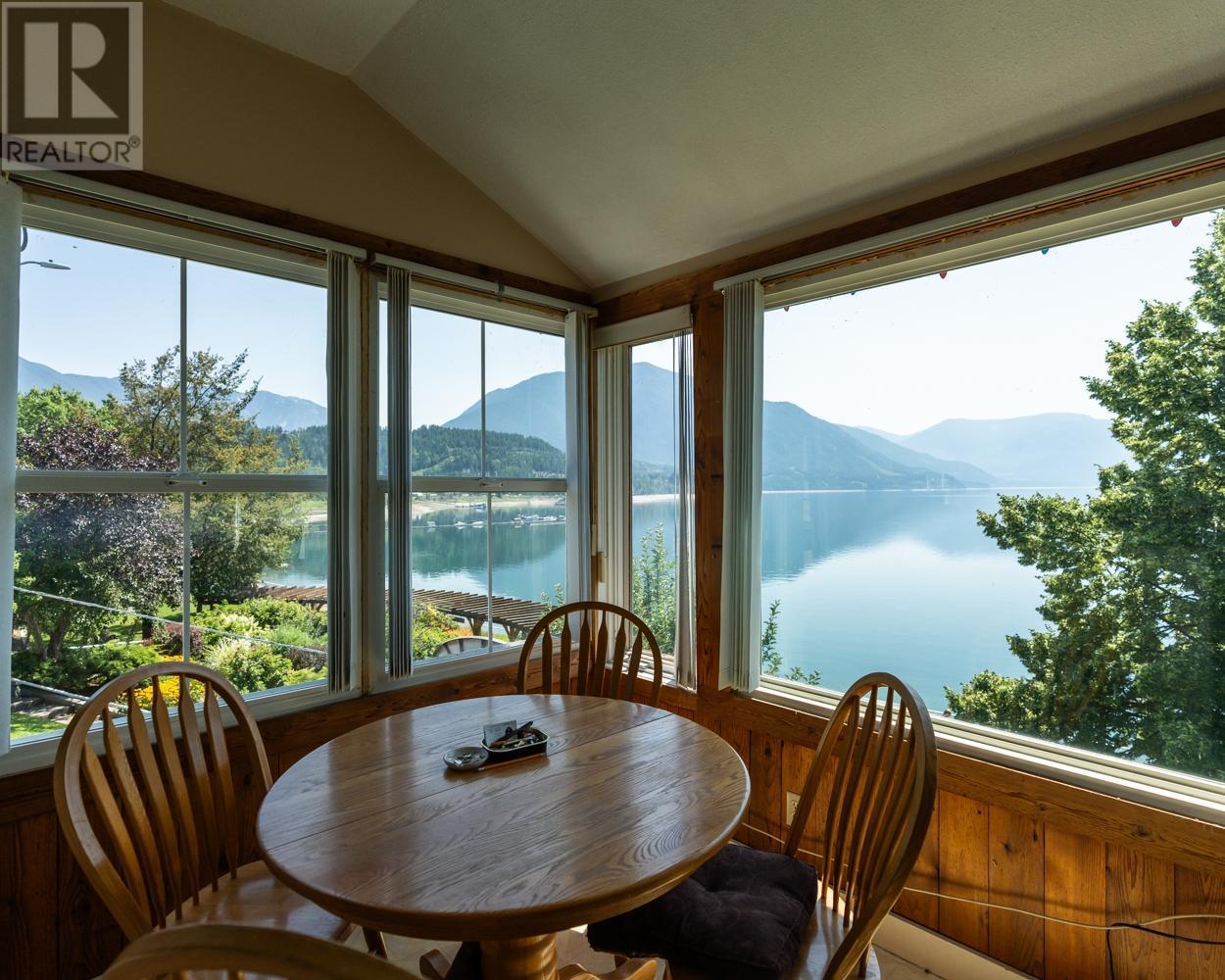 92 4th Avenue, Nakusp, British Columbia  V0G 1R1 - Photo 60 - 2473068