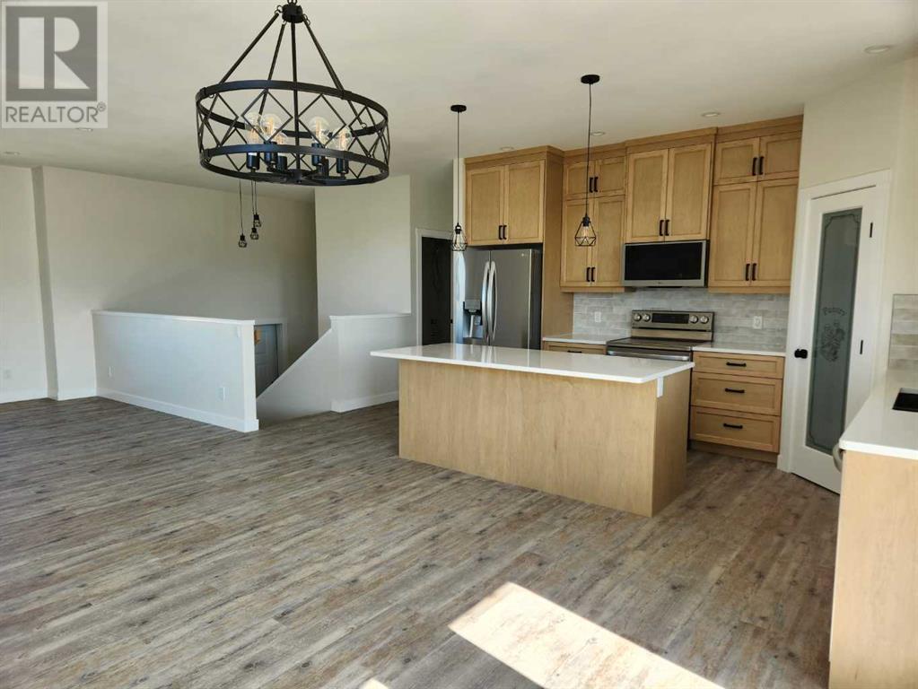 3113 13 Street, Coaldale, Alberta  T1M 0E7 - Photo 5 - A2216771