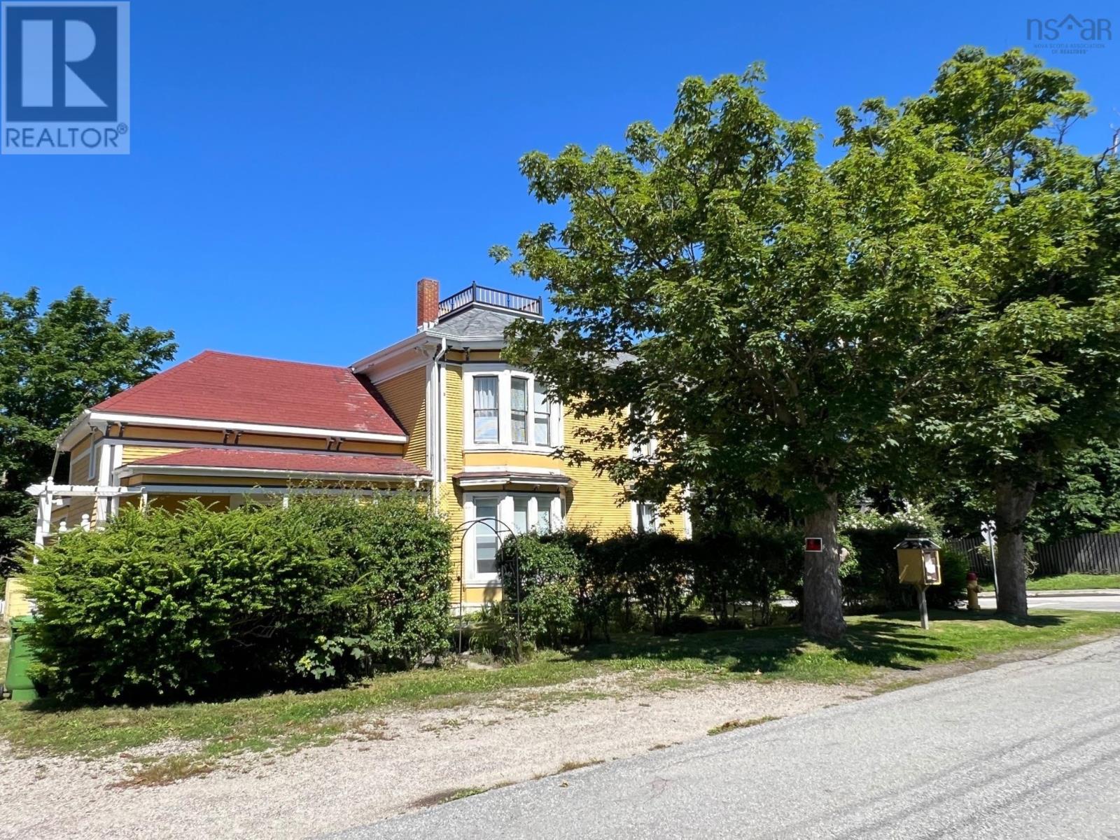 45 Alma Street, Yarmouth, Nova Scotia  B5A 3G7 - Photo 17 - 202509748