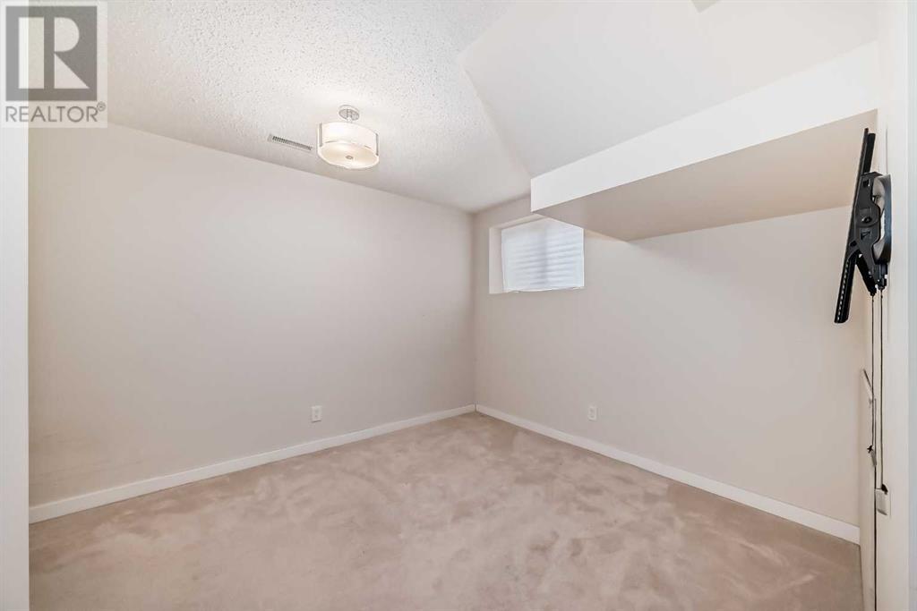 225 Cranberry Circle Se, Calgary, Alberta  T3M 0S1 - Photo 37 - A2216919