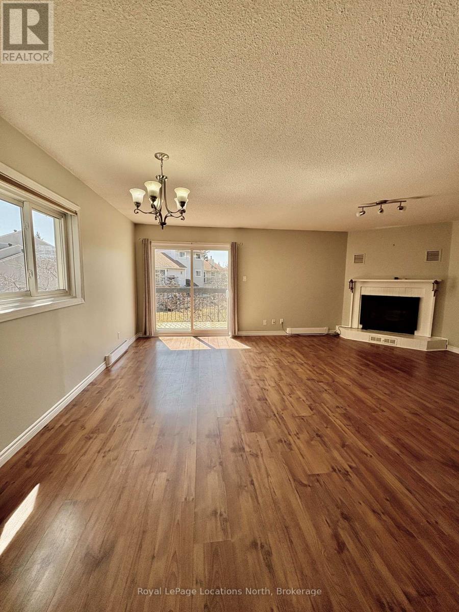 11 - 127 Alfred Street W, Blue Mountains, Ontario  N0H 2P0 - Photo 8 - X12121932