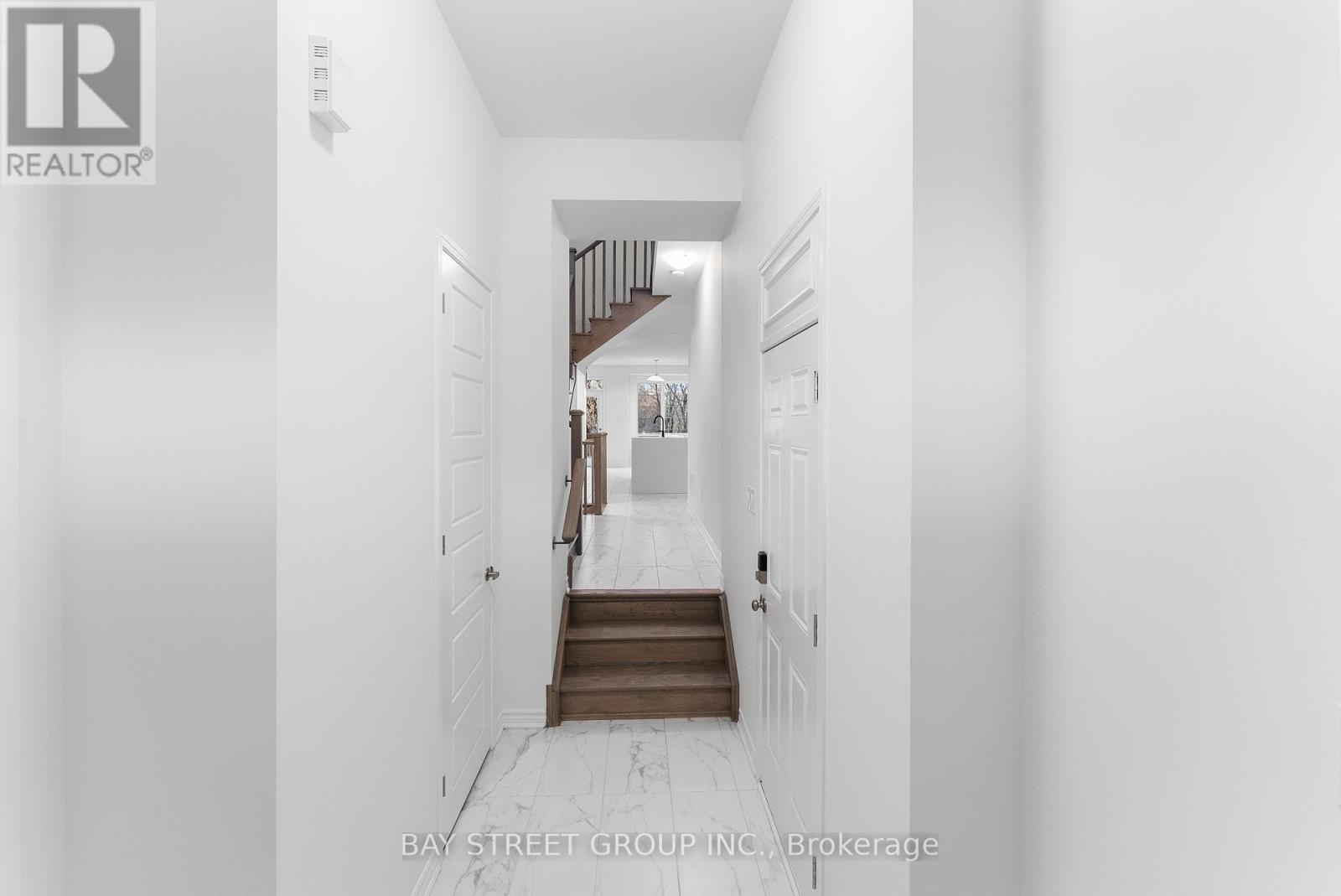 3316 Marchington Square, Pickering, Ontario  L1X 0N9 - Photo 7 - E12122815