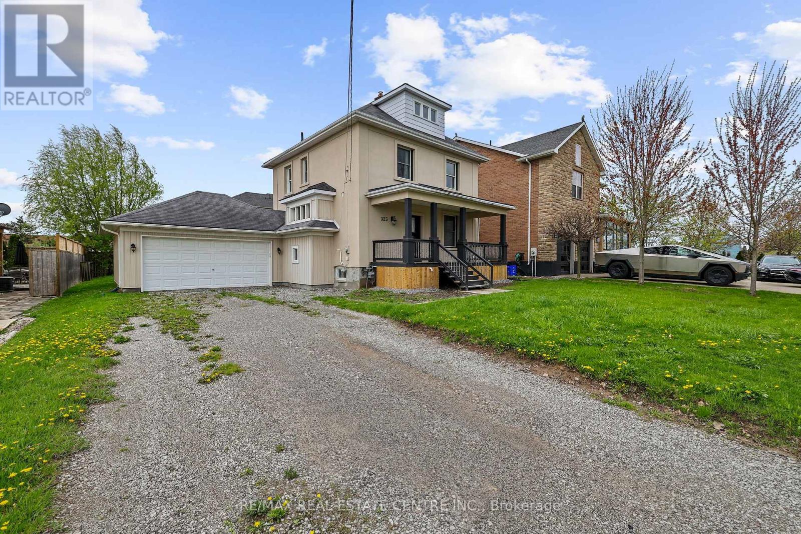 Property at 323 QUEENSTON ROAD image 3