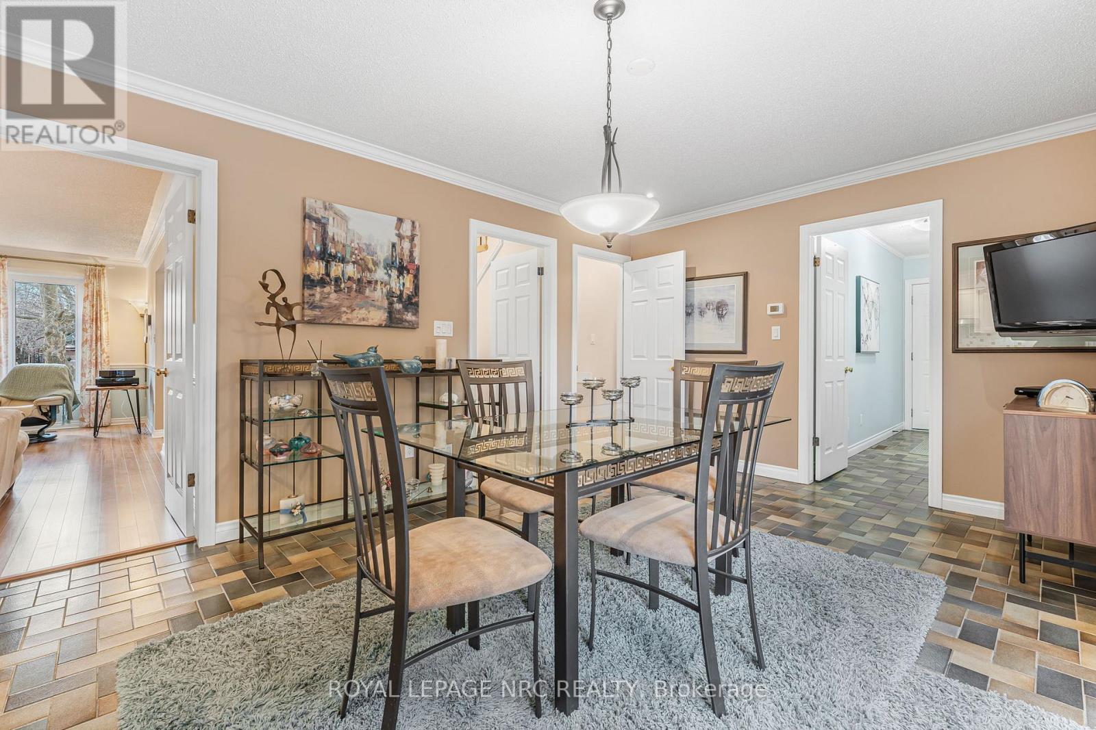 38 Colonel Butler Crescent, Niagara-On-The-Lake, Ontario  L0S 1J0 - Photo 15 - X12026607