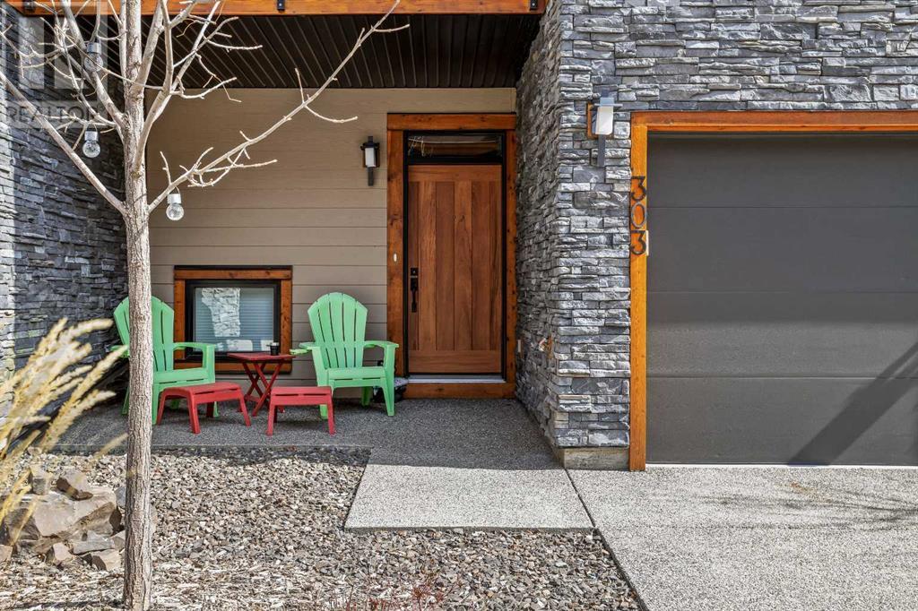 303 Riva Place, Canmore, Alberta  T1W 3L4 - Photo 2 - A2210284