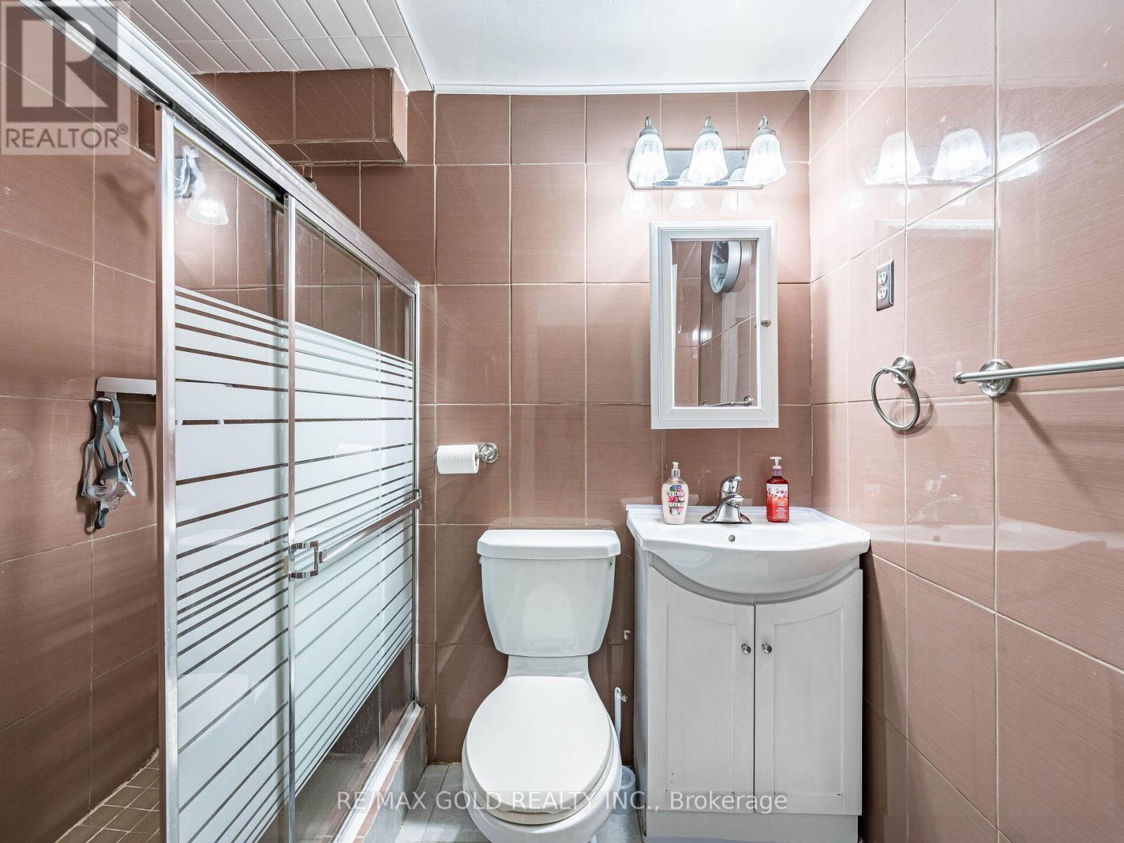 15 Beulah Street, Toronto, Ontario  M9V 4S9 - Photo 25 - W12122070
