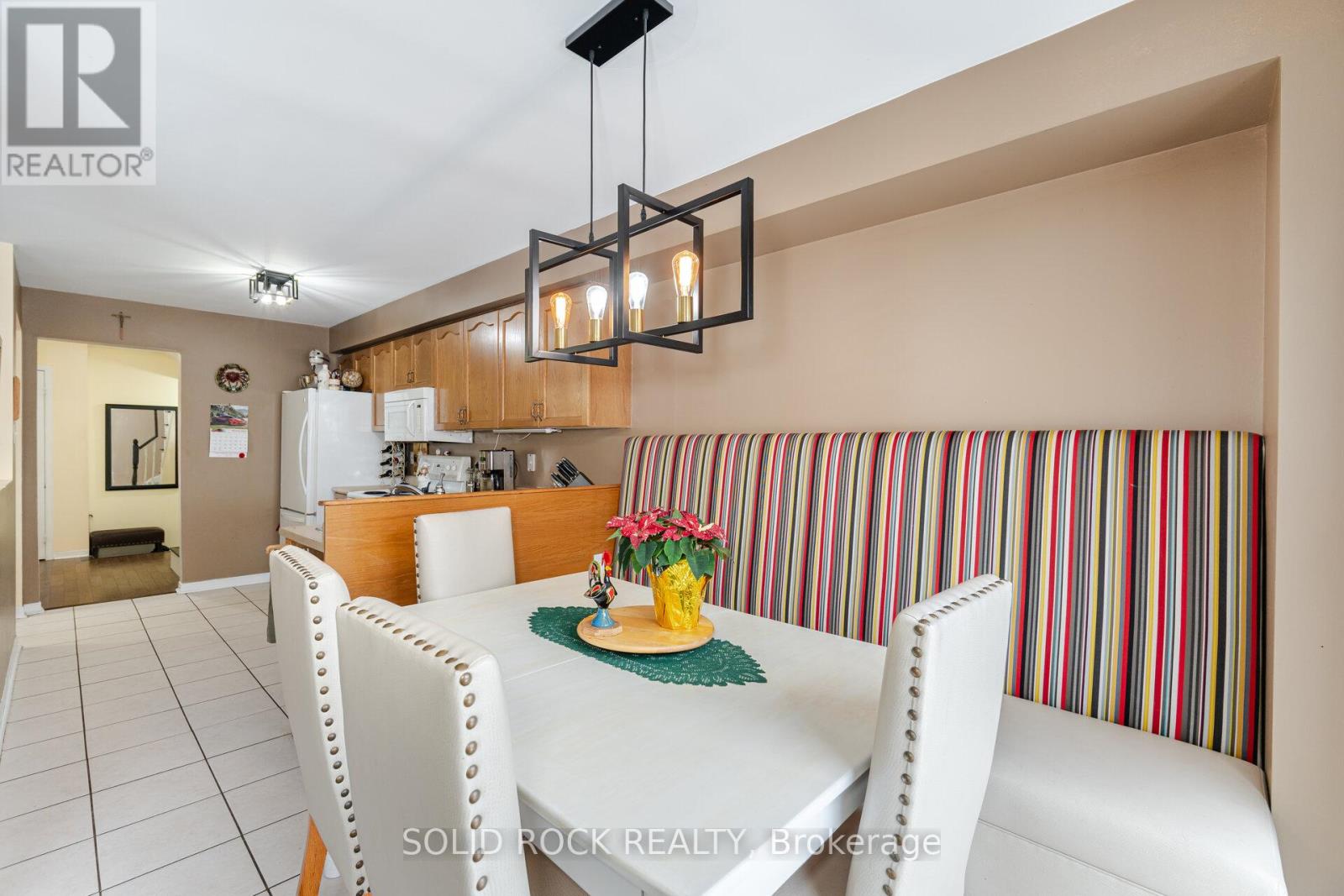 35 Prince Crescent, Brampton, Ontario  L7A 2C8 - Photo 16 - W12044363
