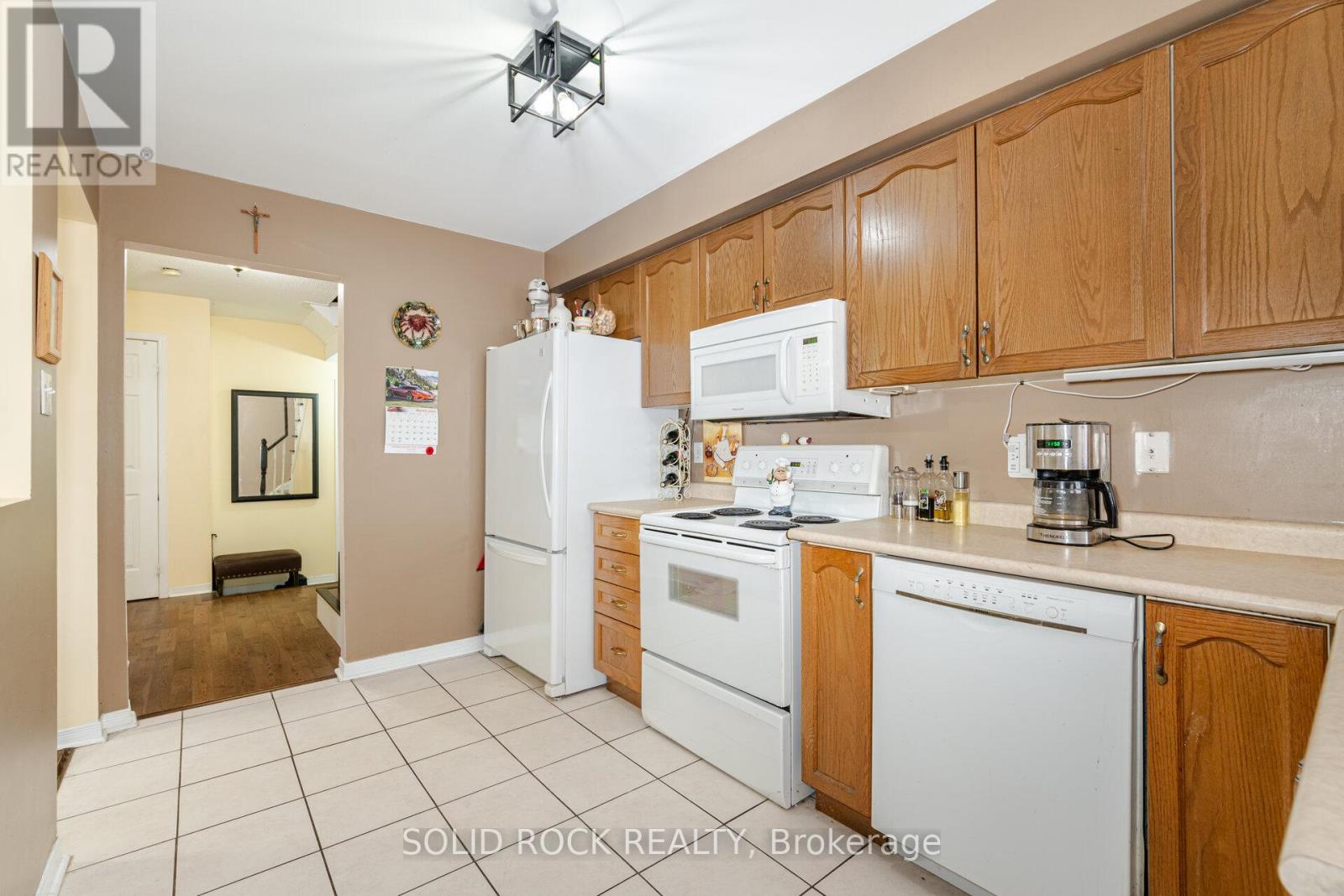 35 Prince Crescent, Brampton, Ontario  L7A 2C8 - Photo 19 - W12044363