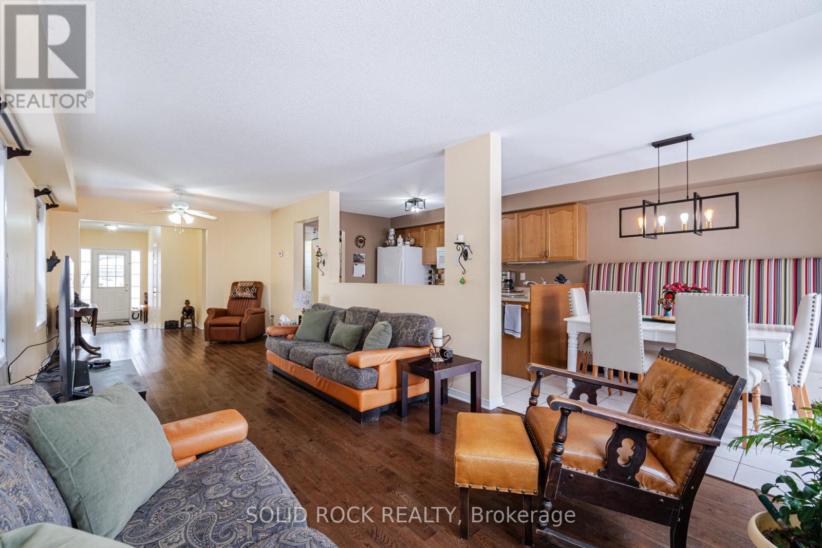 35 Prince Crescent, Brampton, Ontario  L7A 2C8 - Photo 13 - W12044363