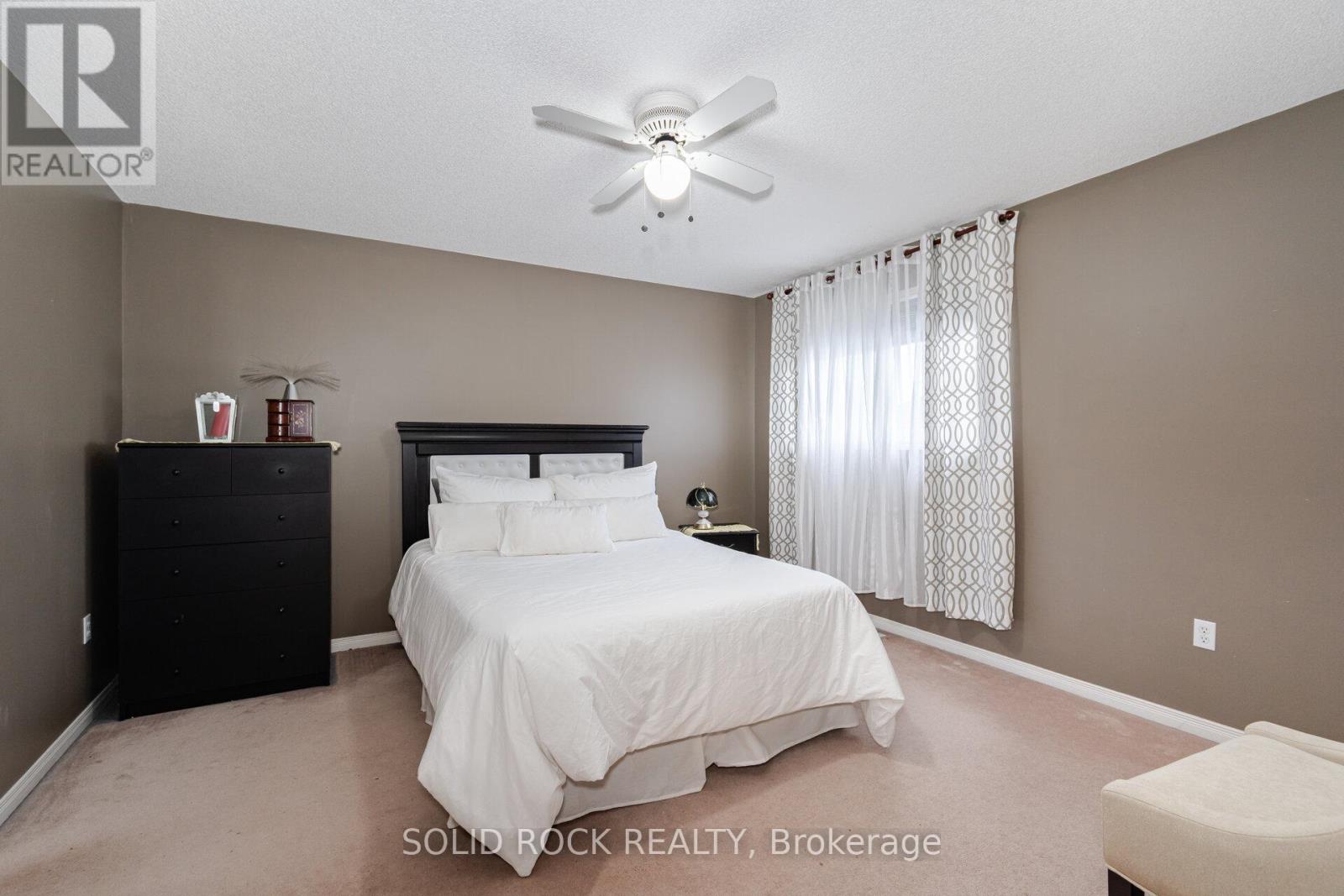 35 Prince Crescent, Brampton, Ontario  L7A 2C8 - Photo 27 - W12044363