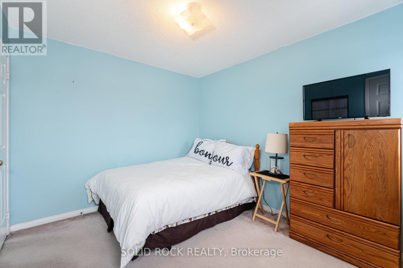 35 Prince Crescent, Brampton, Ontario  L7A 2C8 - Photo 34 - W12044363