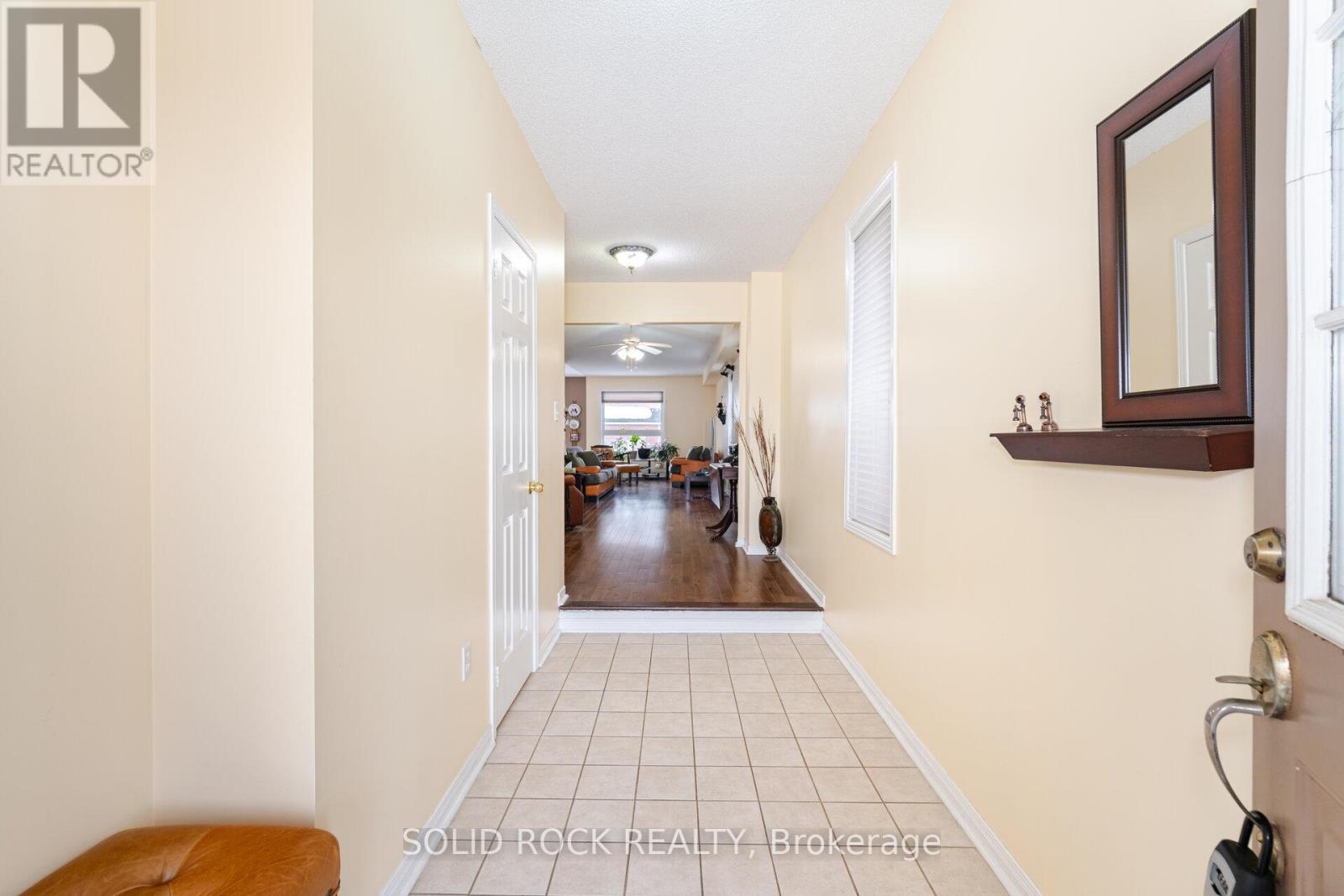 35 Prince Crescent, Brampton, Ontario  L7A 2C8 - Photo 8 - W12044363