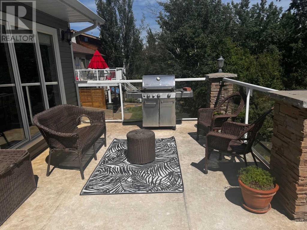 Property at 13201 92 Street image 3
