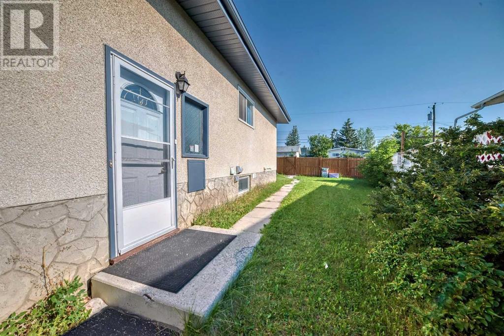 Property at 6226 Beaver Dam Way NE image 4