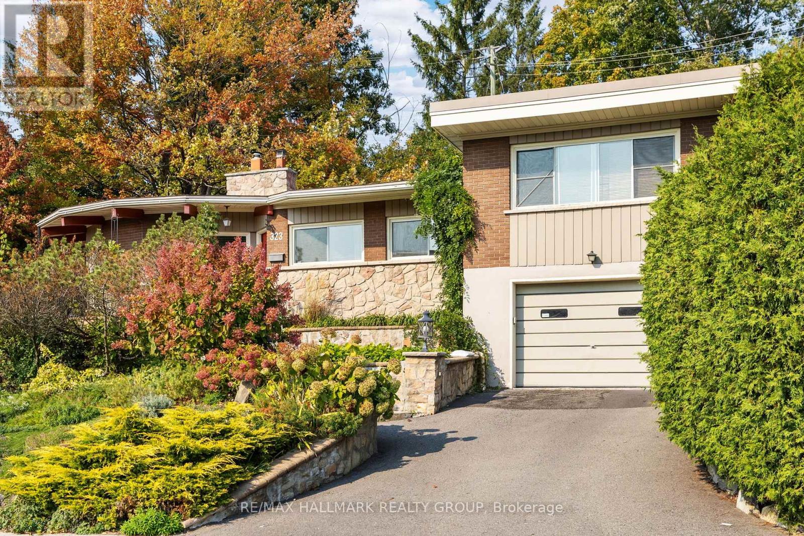 323 PERRIER AVENUE, Ottawa, Ontario