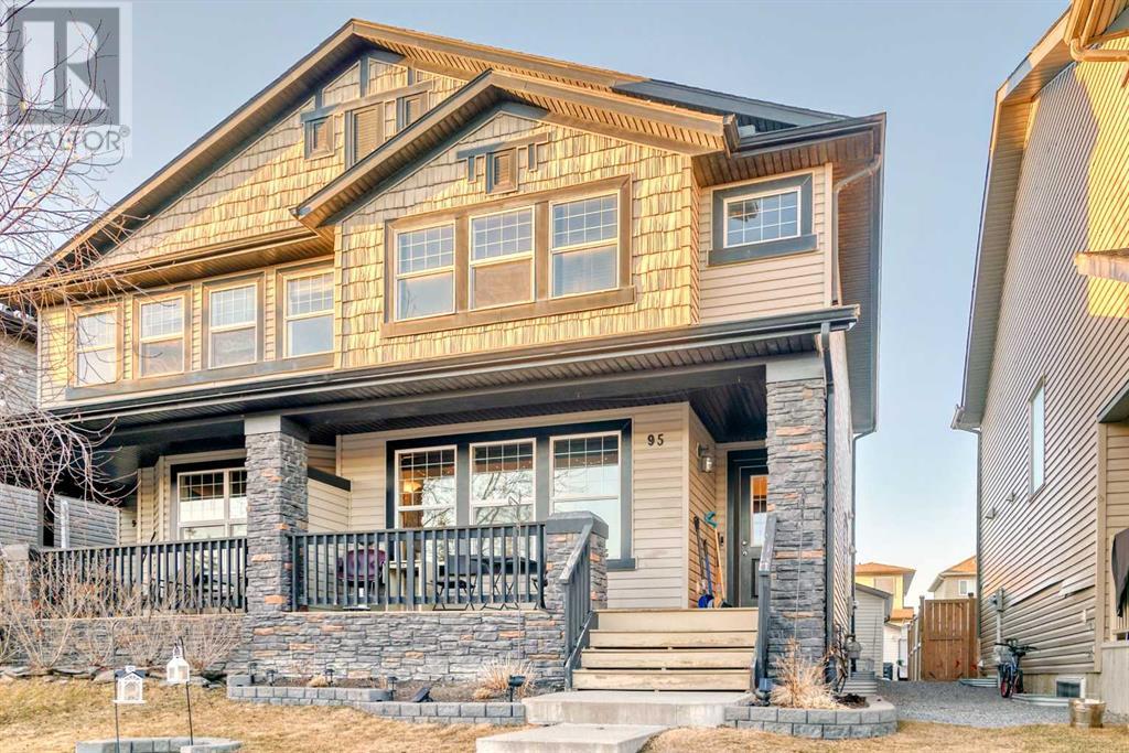 Property at 95 Panora Square NW image 1
