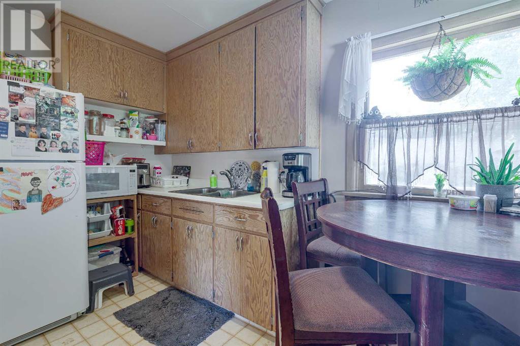 5438 39 Street, Red Deer, Alberta  T4N 1A2 - Photo 8 - A2215891