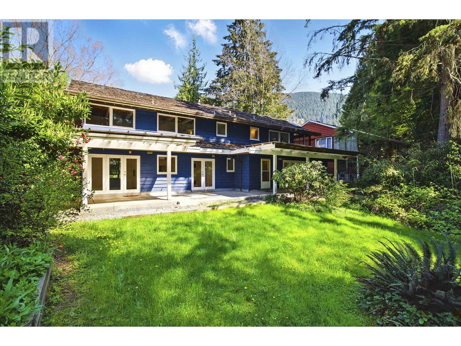 Property at 937 MONTROYAL BOULEVARD image 2