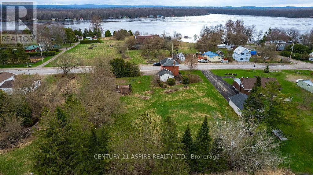 19 Lacroix Bay Road, Whitewater Region, Ontario  K0J 2L0 - Photo 35 - X12122856