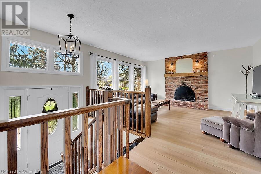 Property at 486 WINNIETT Street image 5