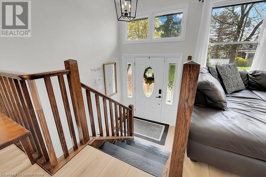 Property at 486 WINNIETT Street image 4