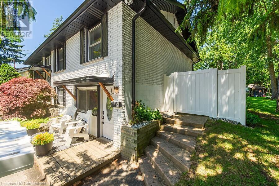 Property at 486 WINNIETT Street image 3