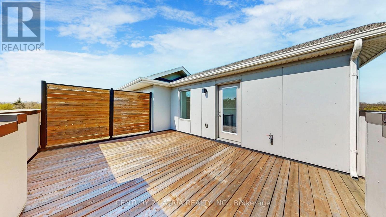 205 The Donway East, Toronto, Ontario  M3B 0B4 - Photo 45 - C12122869