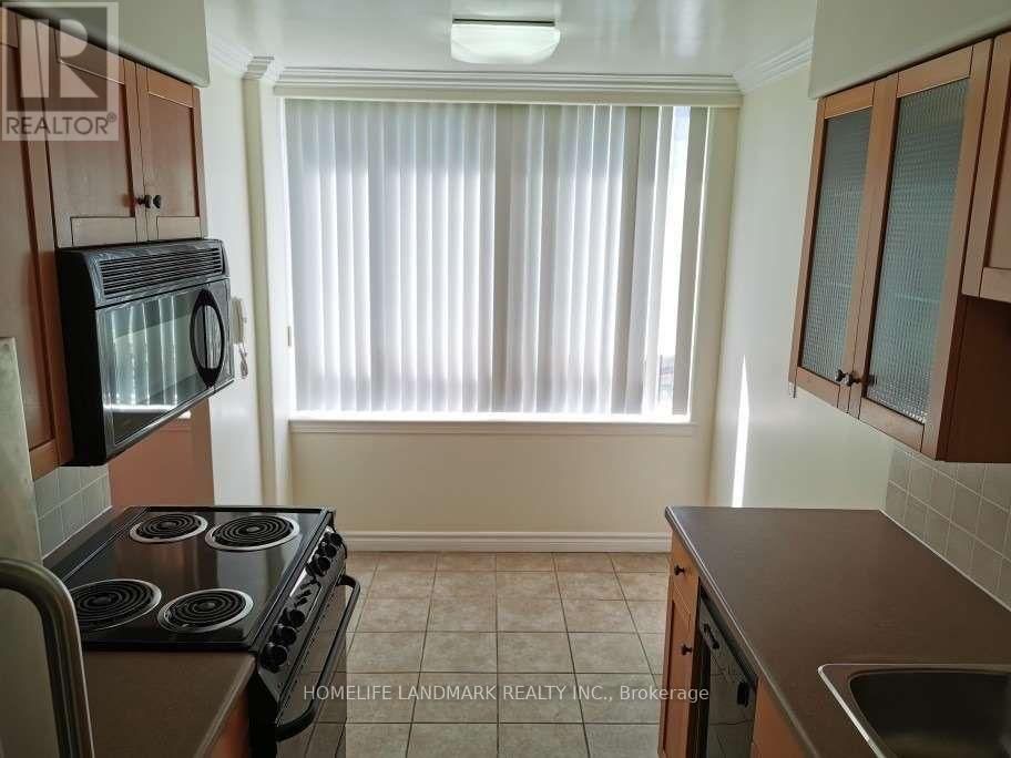1513 - 633 Bay Street, Toronto, Ontario  M5G 2G4 - Photo 28 - C12122874