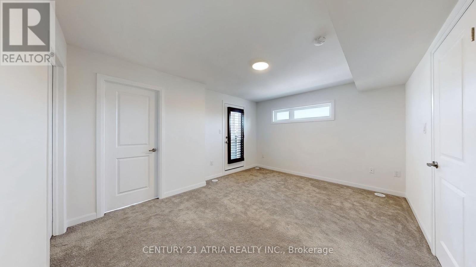 205 The Donway East, Toronto, Ontario  M3B 0B4 - Photo 12 - C12122869