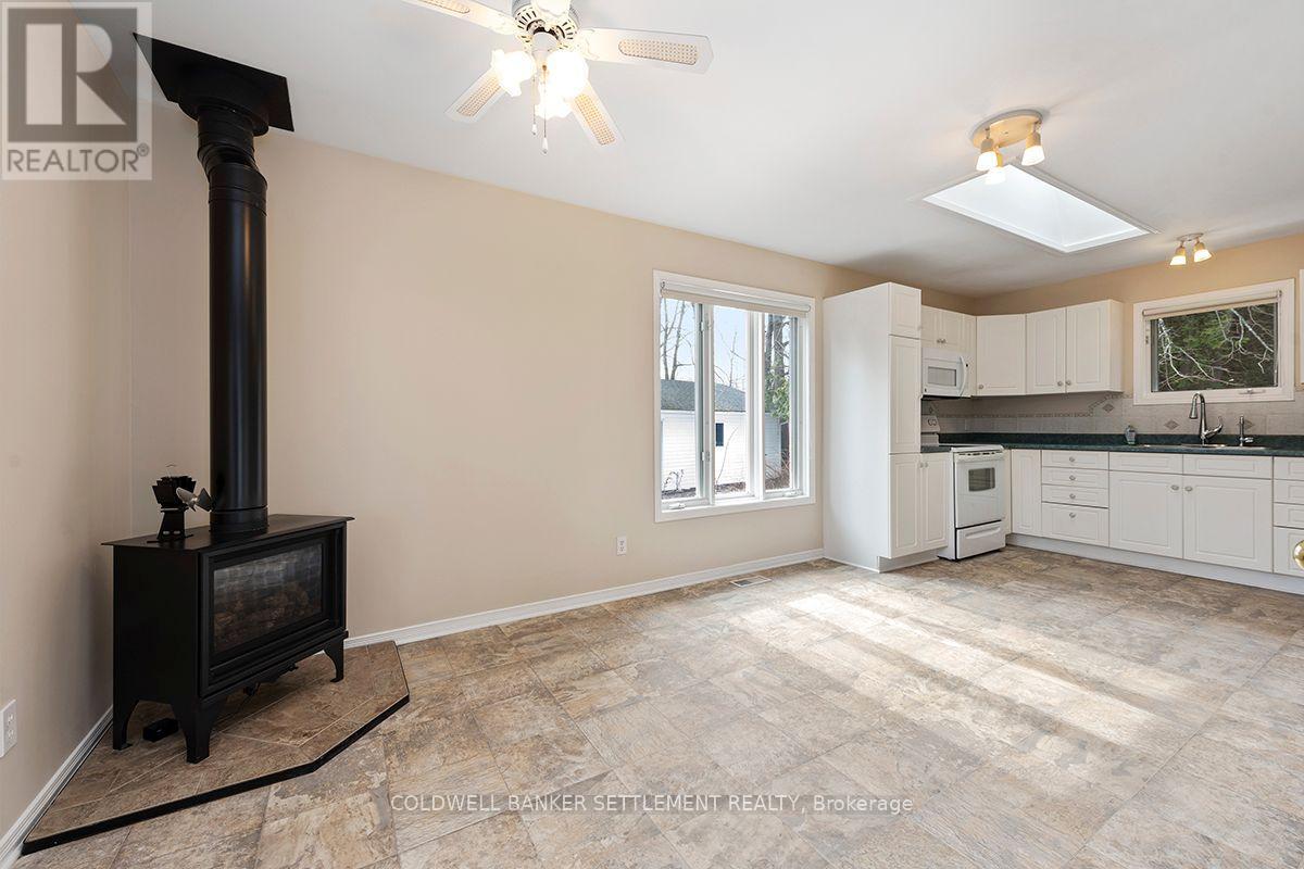 64 B7 Road, Rideau Lakes, Ontario  K0G 1L0 - Photo 5 - X12079180