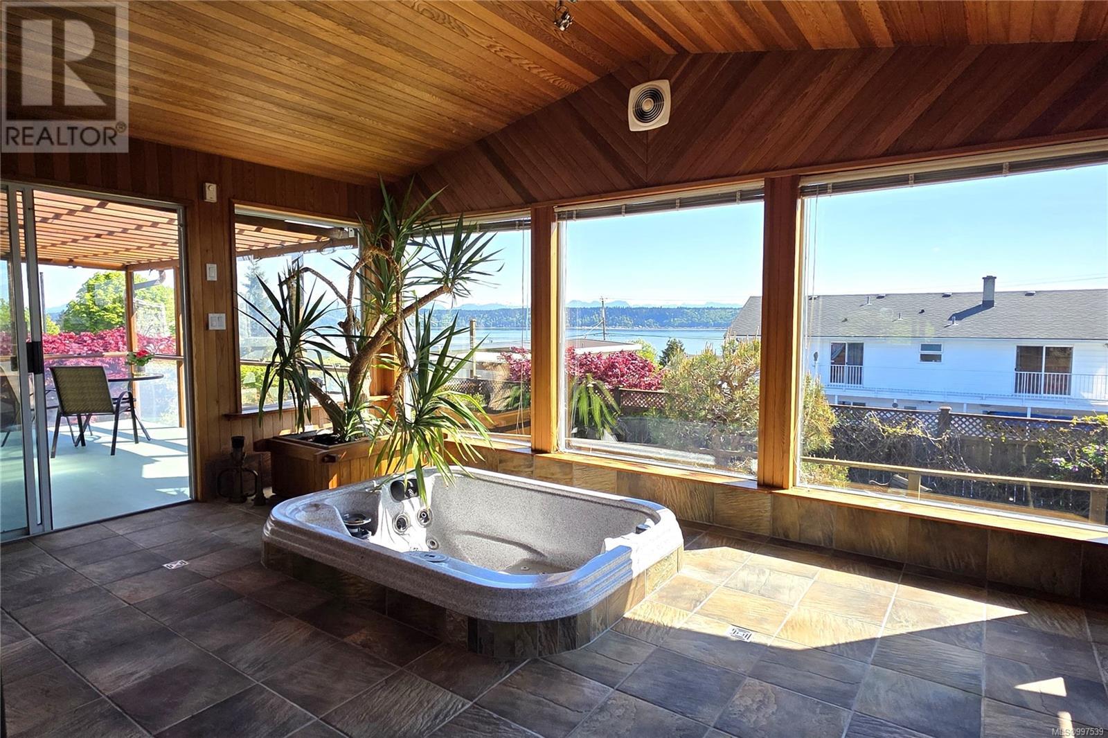 47 Mclean St S, Campbell River, British Columbia  V9W 5P5 - Photo 15 - 997539