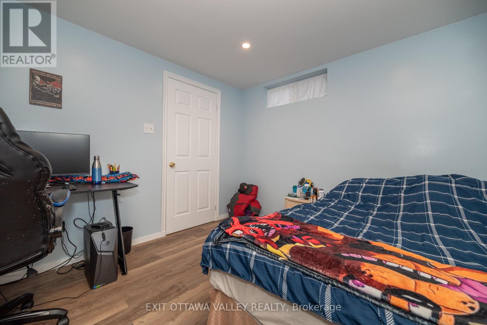 35.5 Faraday Crescent, Deep River, Ontario  K0J 1P0 - Photo 27 - X12122892