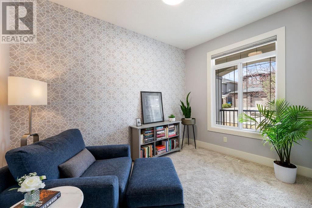 Property at 19 Evergreen Avenue SW image 4