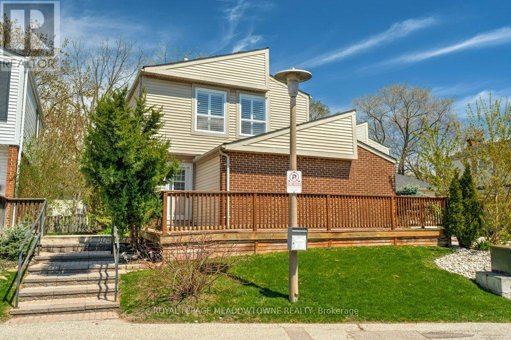 Property at 10 - 336 QUEEN STREET S image 5