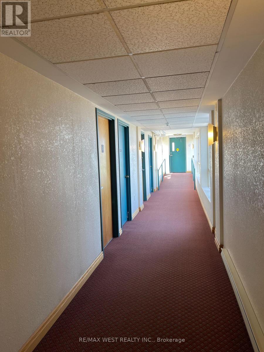 Property at 411 - 30 BLUE SPRINGS DRIVE image 3