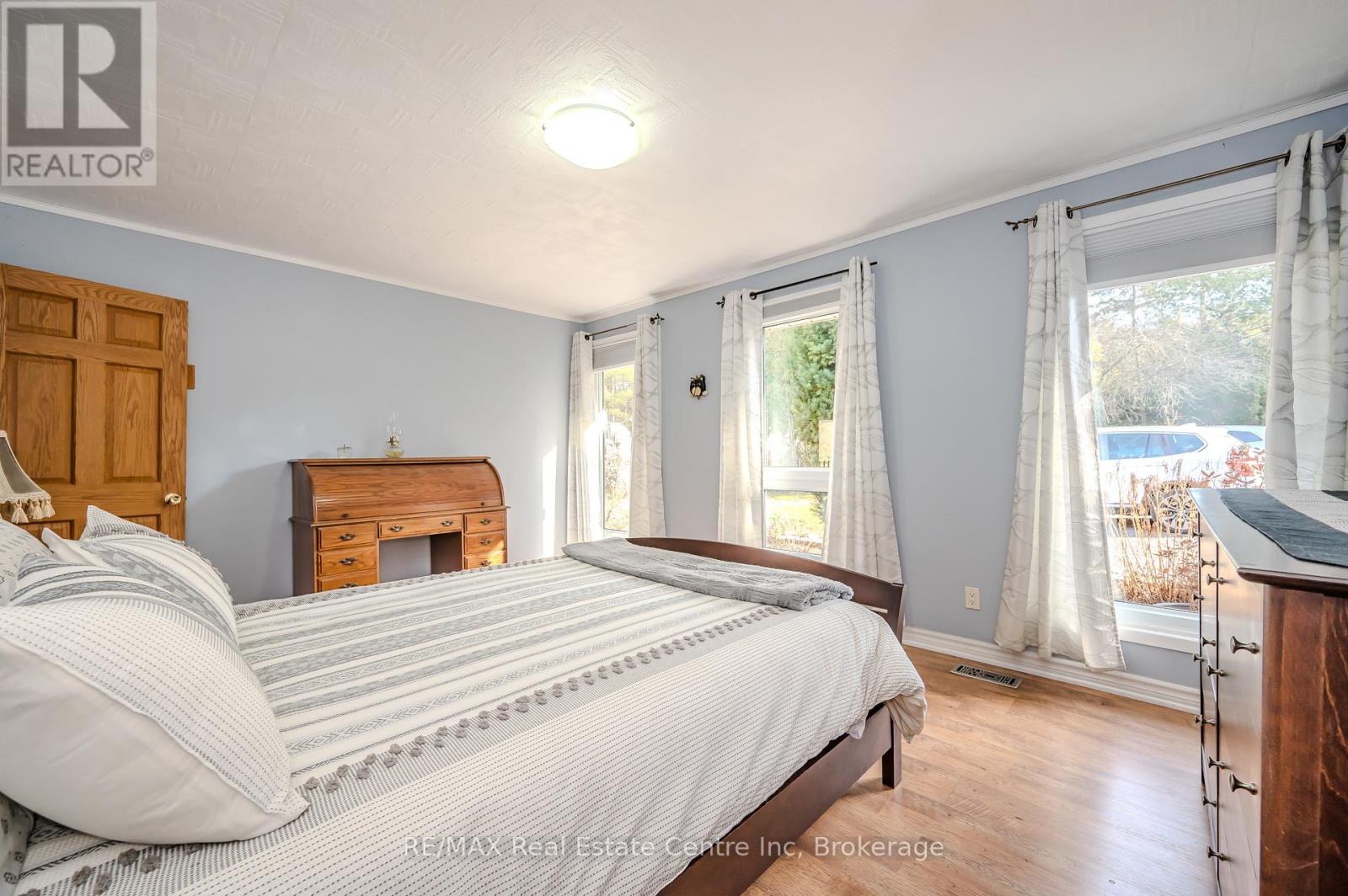 4891 Wellington Road 29 Road, Guelph/eramosa, Ontario  N1H 6H8 - Photo 15 - X12108063