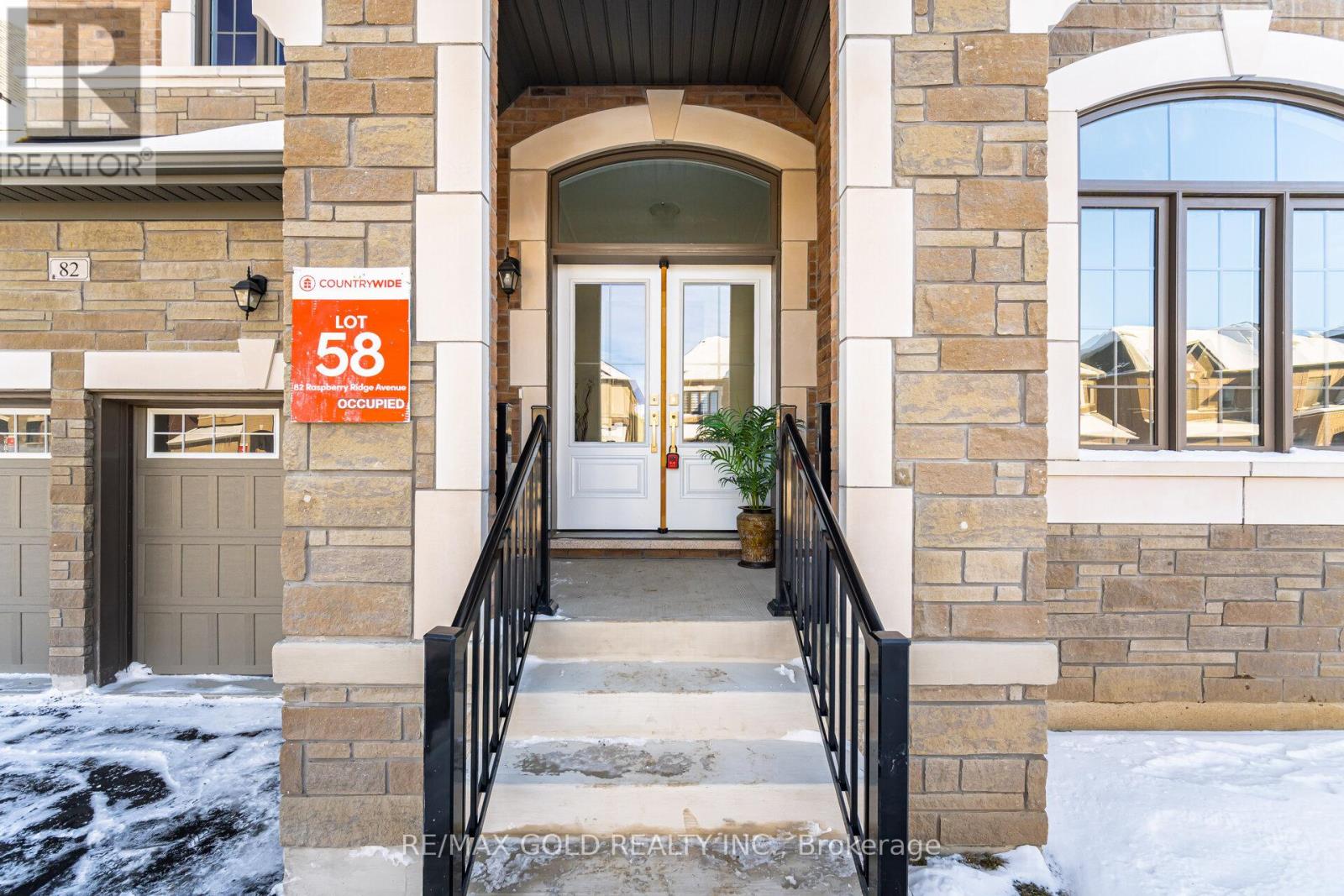 Property at 82 RASPBERRY RIDGE AVENUE image 4